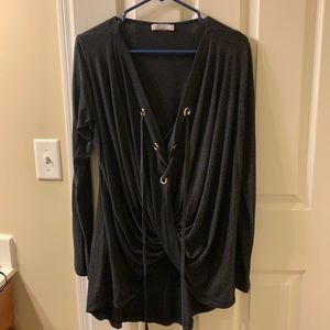 Super soft, ties in front